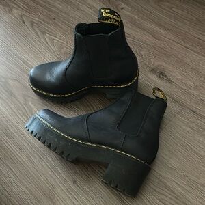Dr. Marten Platform Chelsea Boot